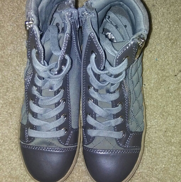 Grey Juicy Couture sneakers - Picture 3 of 4